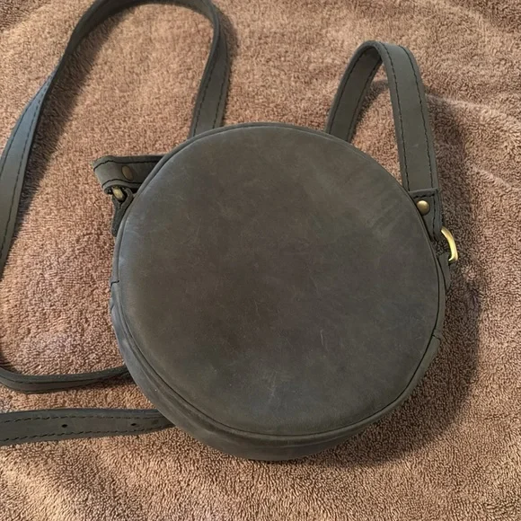 Portland Leather Circle Small Crossbody Bag “almost perfect” - Storm - Picture 3 of 5